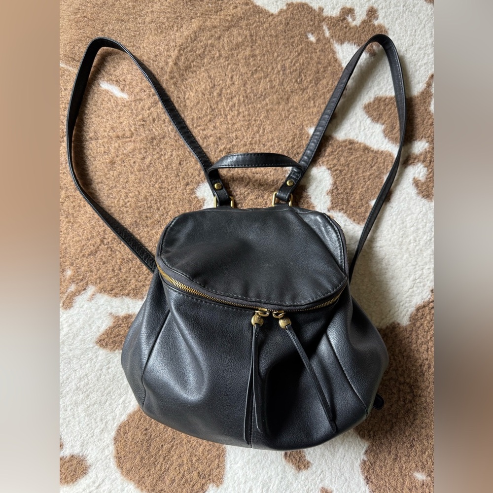✖️SOLD✖️HOBO River Backpack